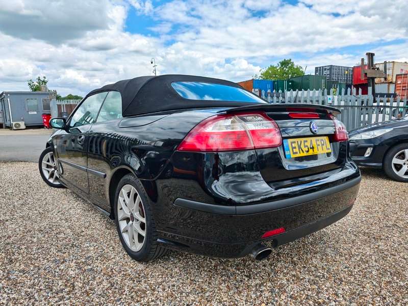 A 2004 SAAB 9-3 T AERO A 2004 SAAB 9-3 T AERO