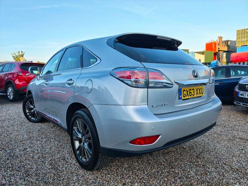 A 2013 LEXUS RX 450H LUXURY A 2013 LEXUS RX 450H LUXURY