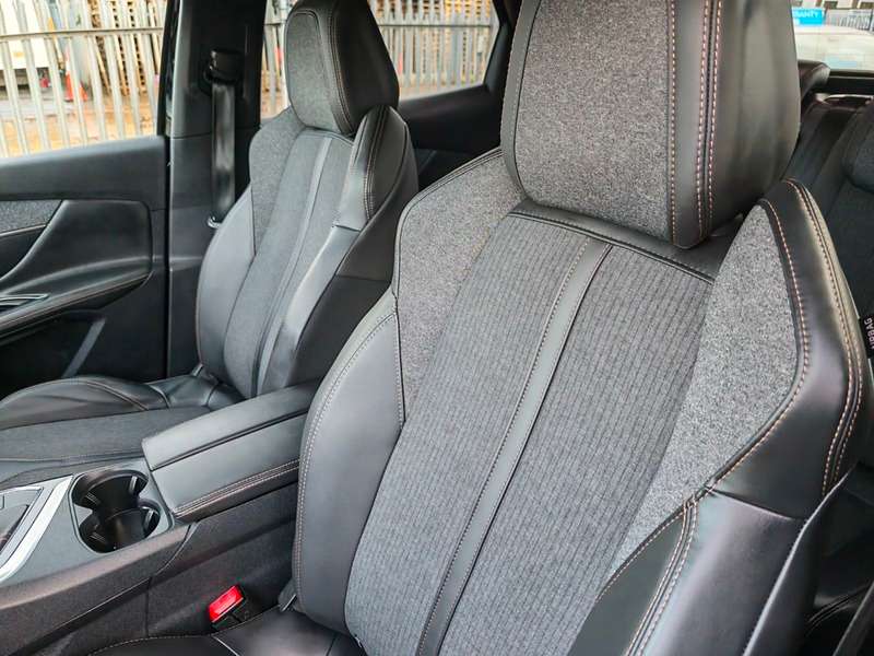 2017 PEUGEOT 3008 2017 PEUGEOT 3008