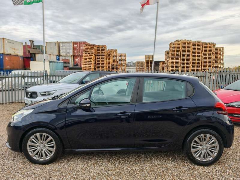 2018 PEUGEOT 208 2018 PEUGEOT 208