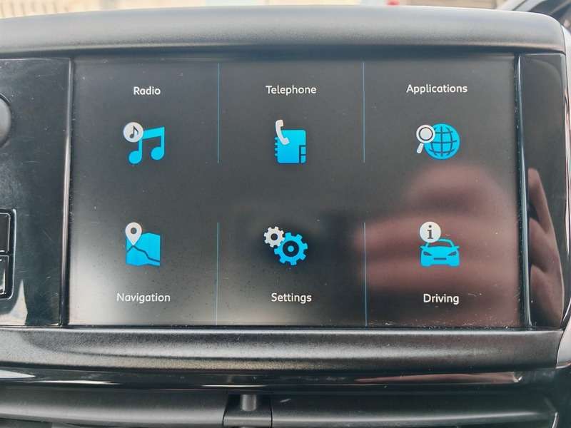 2018 PEUGEOT 2008 2018 PEUGEOT 2008