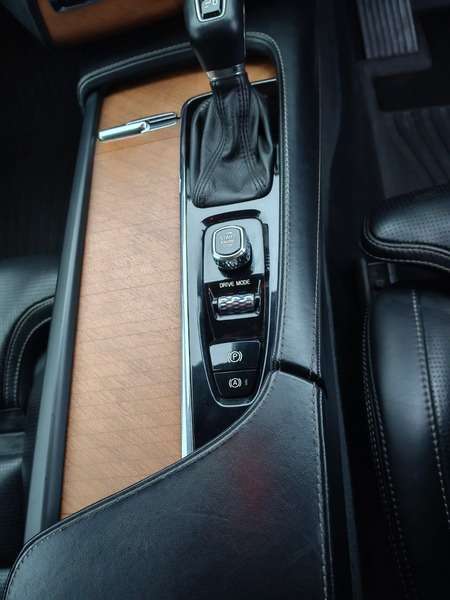 2017 VOLVO XC90 2017 VOLVO XC90