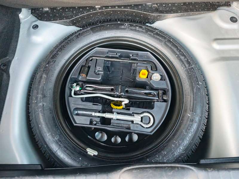 2012 PEUGEOT 208 2012 PEUGEOT 208