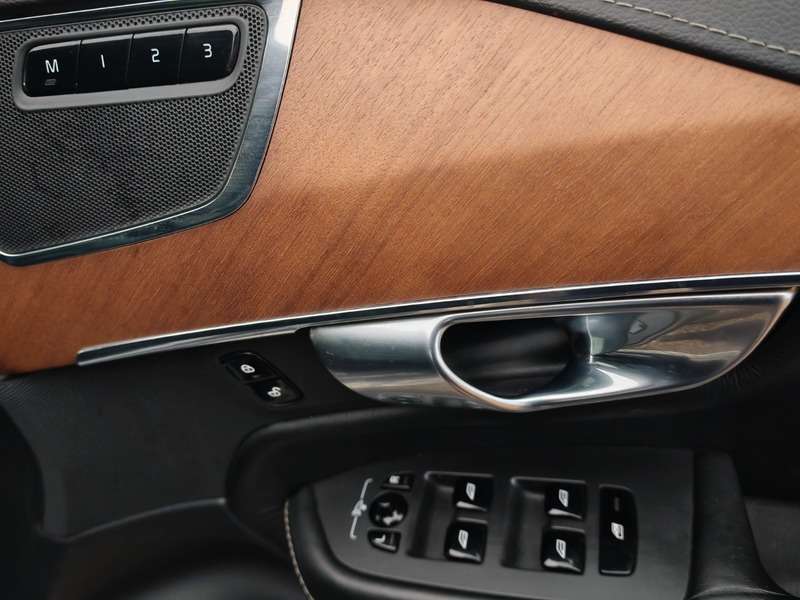 2017 VOLVO XC90 2017 VOLVO XC90