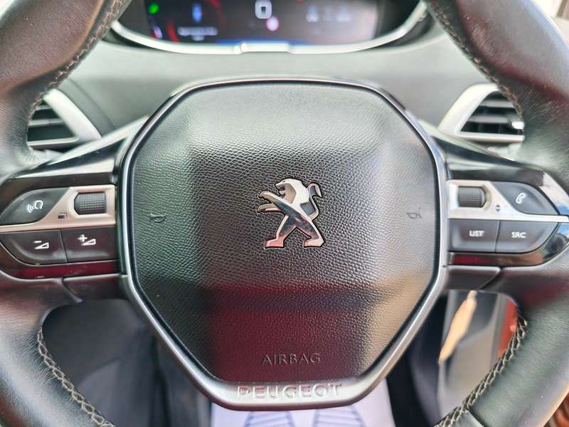 2017 PEUGEOT 3008 2017 PEUGEOT 3008