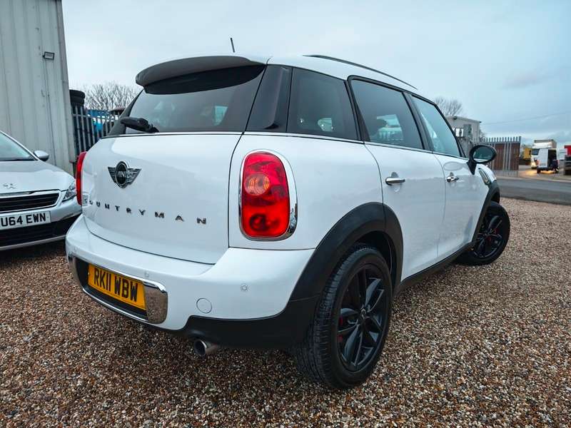 2011 MINI COUNTRYMAN 2011 MINI COUNTRYMAN