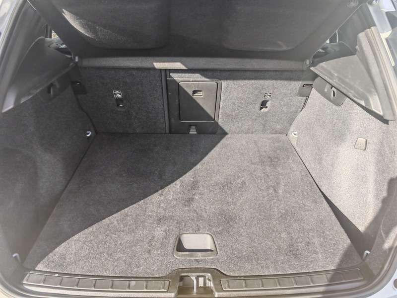 2021 VOLVO XC40 2021 VOLVO XC40