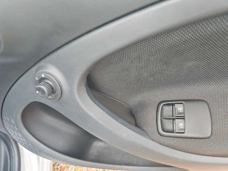 2017 SMART FORFOUR 2017 SMART FORFOUR