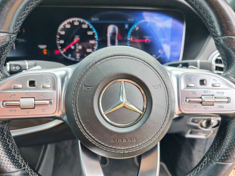 2019 MERCEDES 300 2019 MERCEDES 300