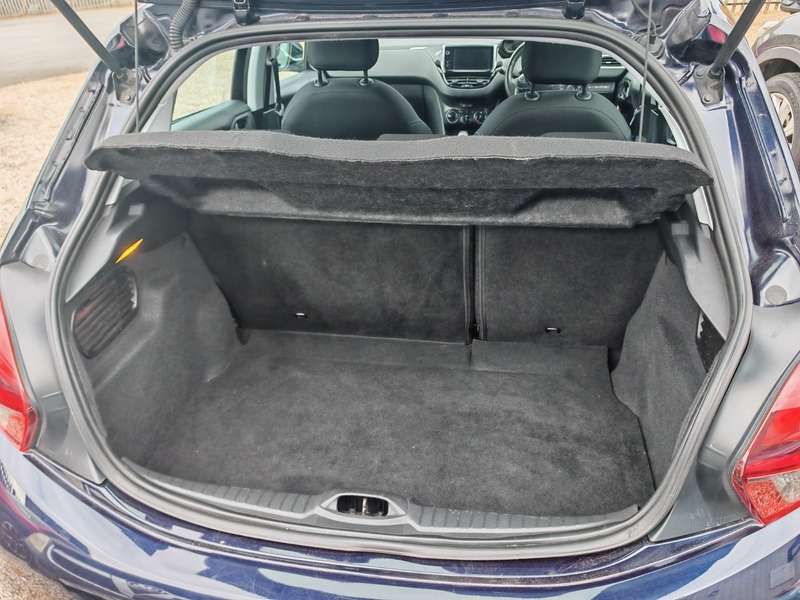 2018 PEUGEOT 208 2018 PEUGEOT 208