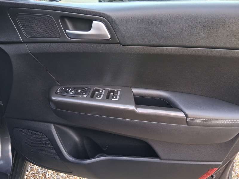 2018 KIA SPORTAGE 2018 KIA SPORTAGE