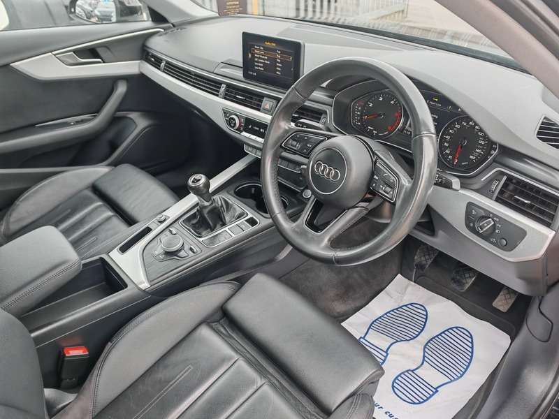 2017 AUDI A4 2017 AUDI A4