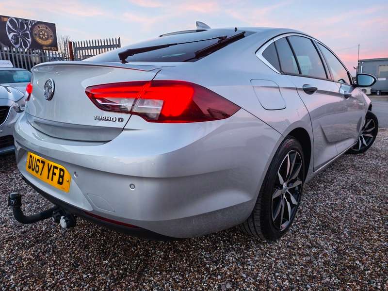 2017 VAUXHALL INSIGNIA 2017 VAUXHALL INSIGNIA