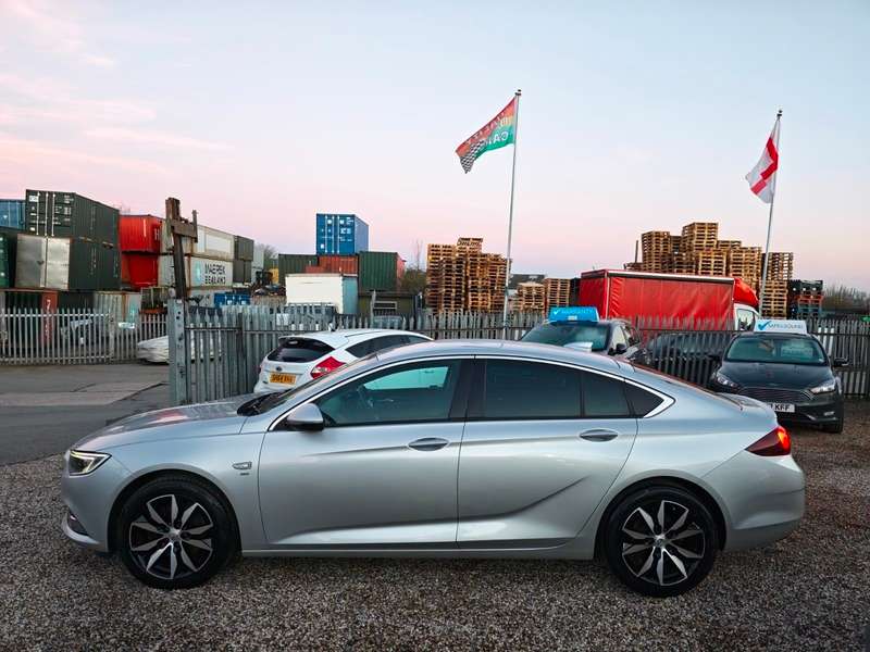 2017 VAUXHALL INSIGNIA 2017 VAUXHALL INSIGNIA