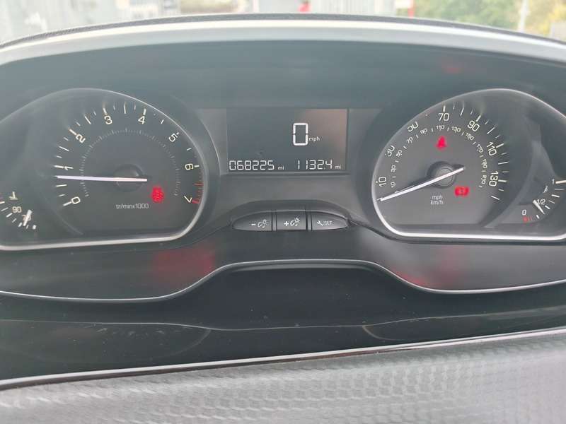 2018 PEUGEOT 208 2018 PEUGEOT 208