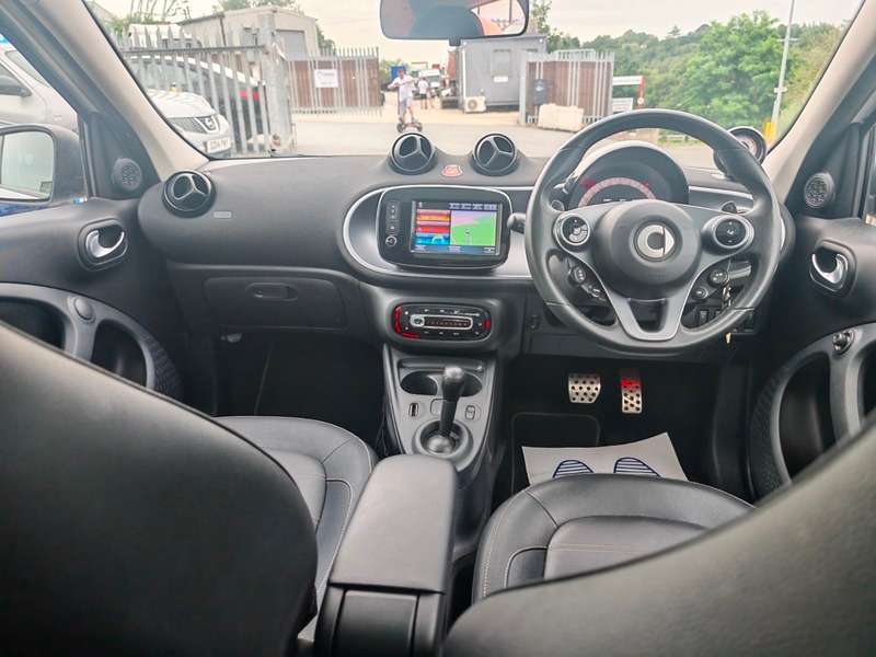 2017 SMART FORFOUR 2017 SMART FORFOUR