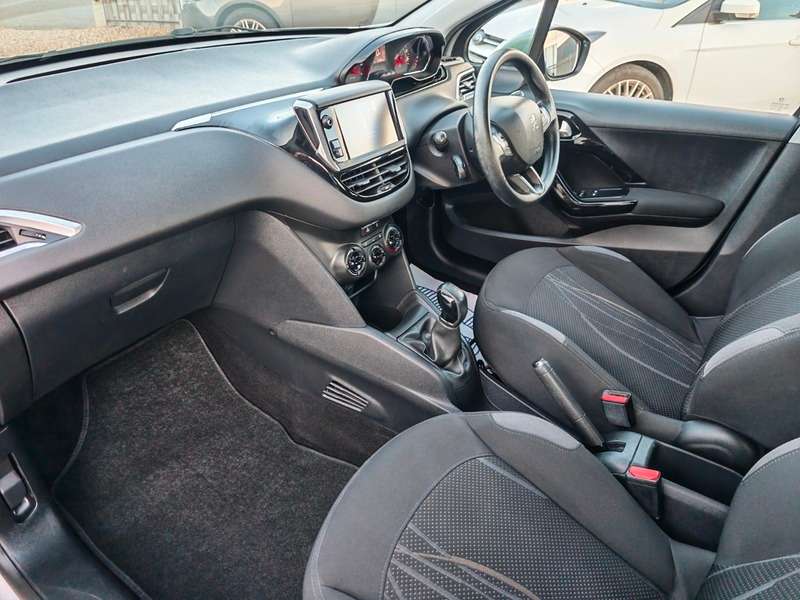 2012 PEUGEOT 208 2012 PEUGEOT 208