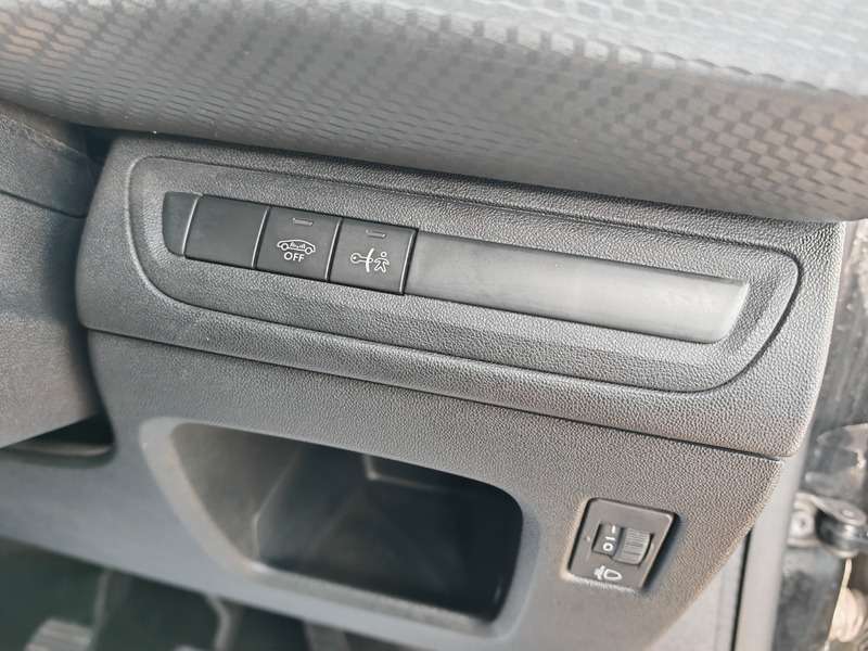 2018 PEUGEOT 2008 2018 PEUGEOT 2008