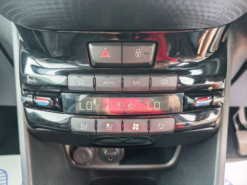2018 PEUGEOT 2008 2018 PEUGEOT 2008