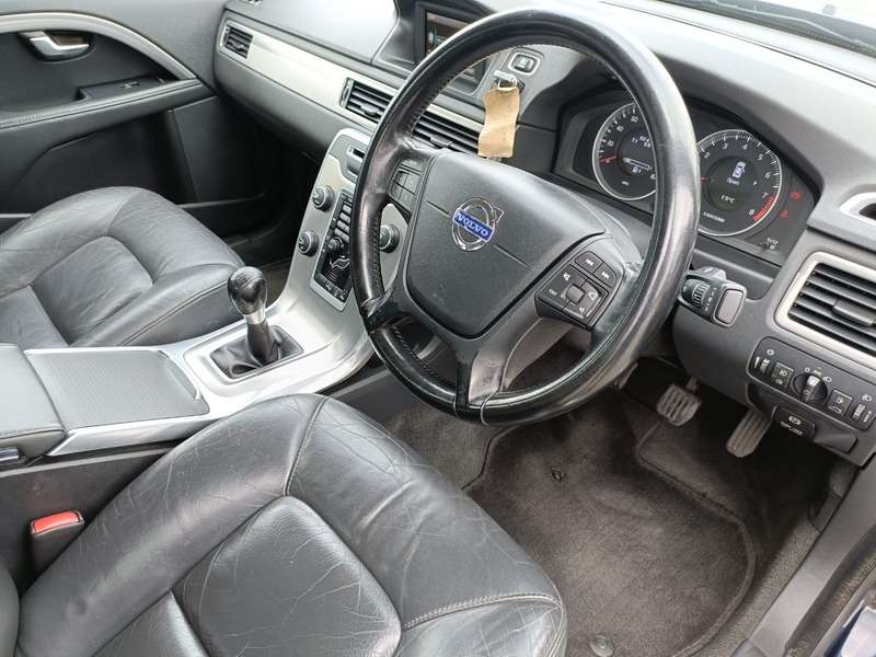 2011 VOLVO S80 2011 VOLVO S80