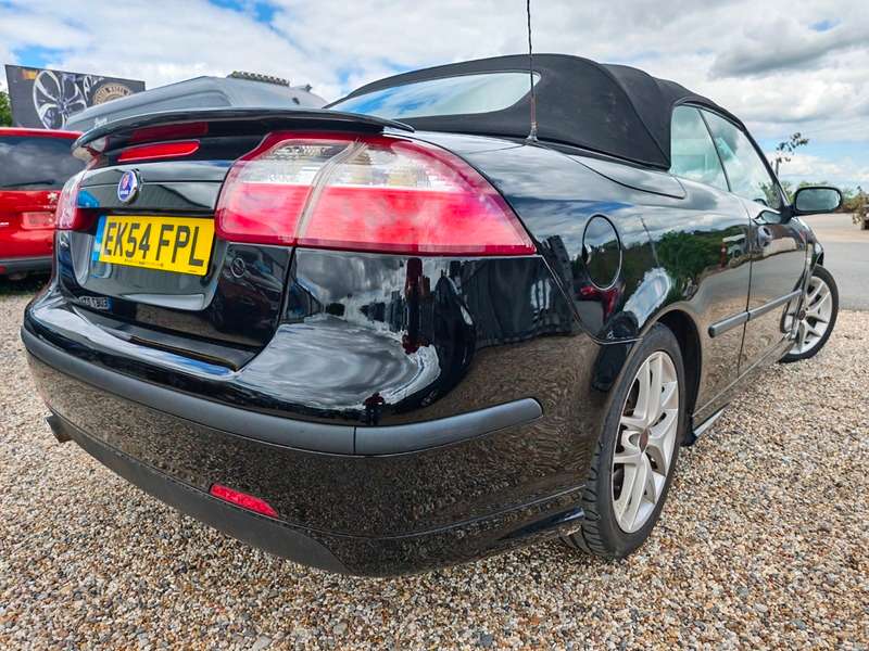 2004 SAAB 9-3 2004 SAAB 9-3