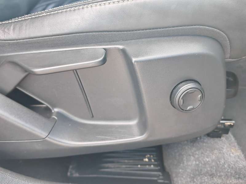 2021 VOLVO XC40 2021 VOLVO XC40