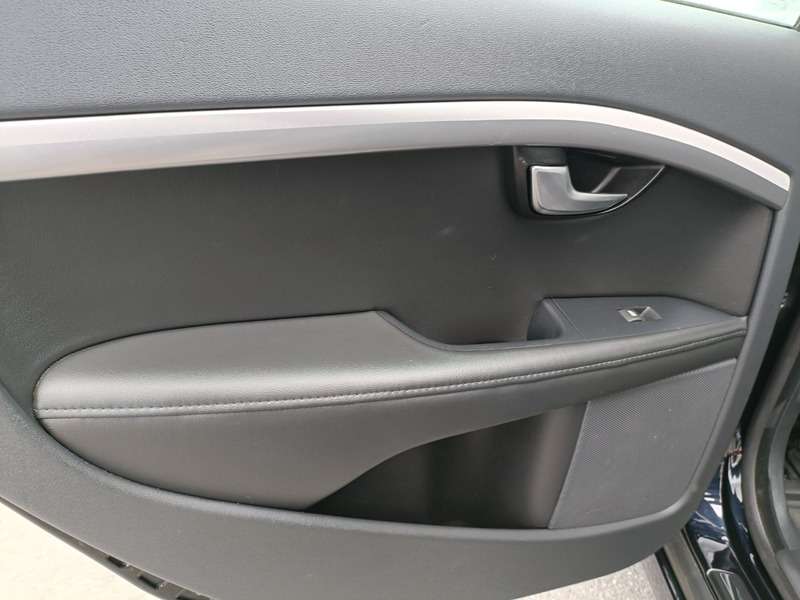 2011 VOLVO S80 2011 VOLVO S80