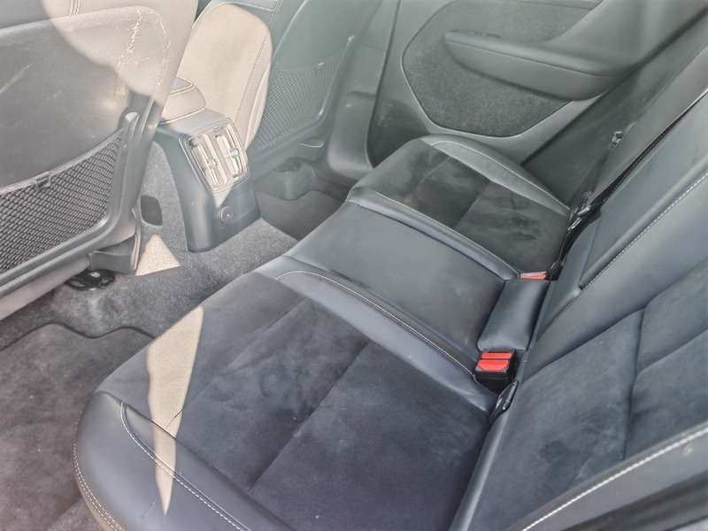 2021 VOLVO XC40 2021 VOLVO XC40