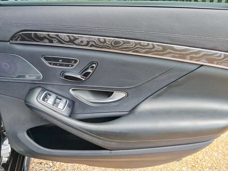 2019 MERCEDES 300 2019 MERCEDES 300