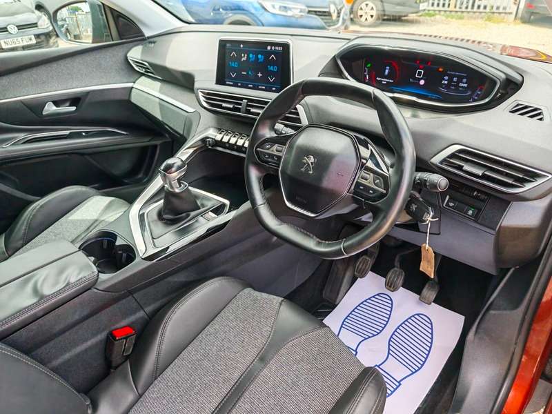 2017 PEUGEOT 3008 2017 PEUGEOT 3008