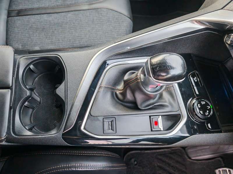 2017 PEUGEOT 3008 2017 PEUGEOT 3008