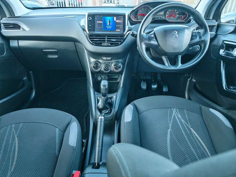 2012 PEUGEOT 208 2012 PEUGEOT 208