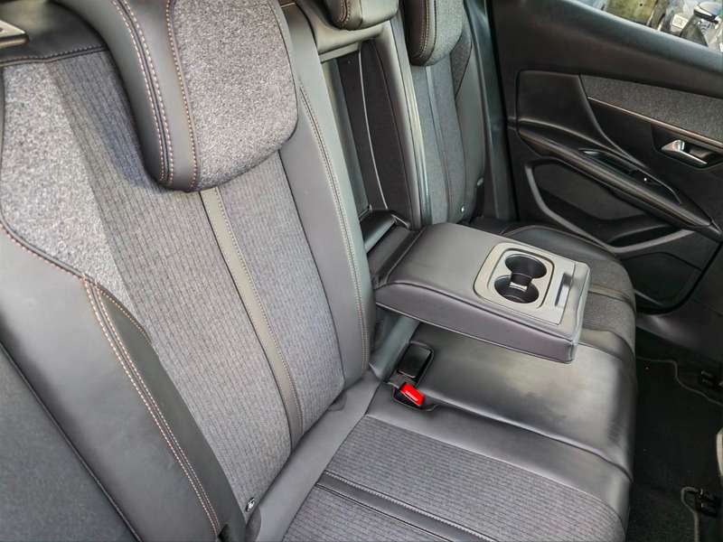 2017 PEUGEOT 3008 2017 PEUGEOT 3008