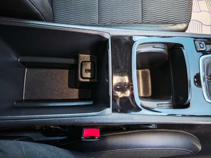 2017 VAUXHALL INSIGNIA 2017 VAUXHALL INSIGNIA