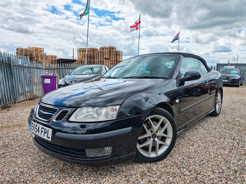 A 2004 SAAB 9-3 T AERO A 2004 SAAB 9-3 T AERO