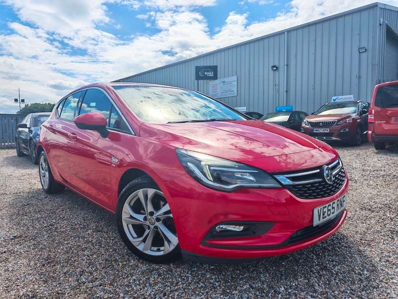 A 2015 VAUXHALL ASTRA SRI NAV A 2015 VAUXHALL ASTRA SRI NAV