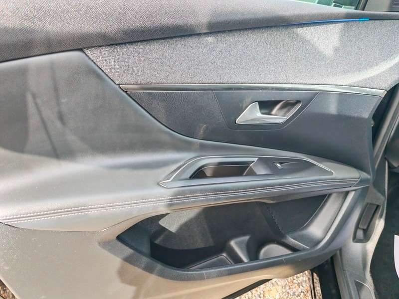 2017 PEUGEOT 3008 2017 PEUGEOT 3008