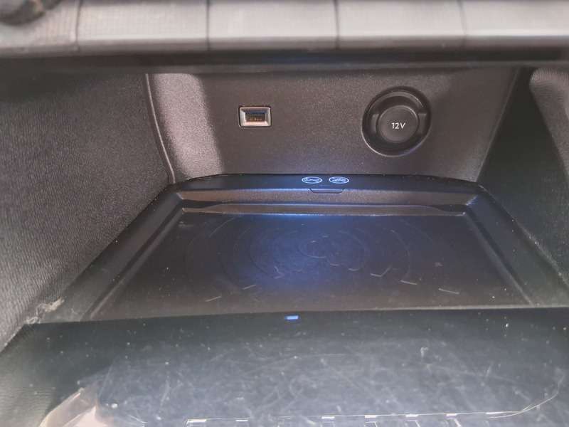 2017 PEUGEOT 3008 2017 PEUGEOT 3008