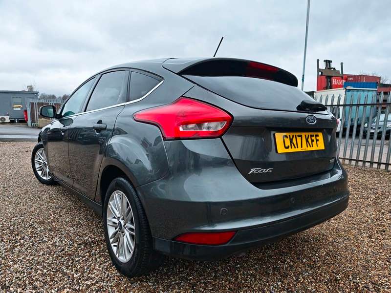 A 2017 FORD FOCUS ZETEC EDITION A 2017 FORD FOCUS ZETEC EDITION