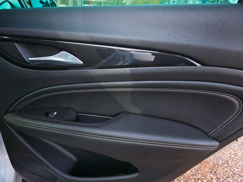 2017 VAUXHALL INSIGNIA 2017 VAUXHALL INSIGNIA