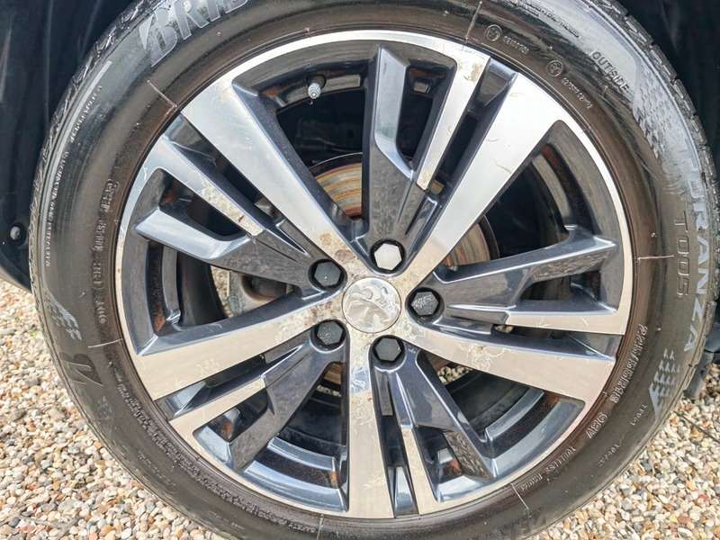 2017 PEUGEOT 3008 2017 PEUGEOT 3008