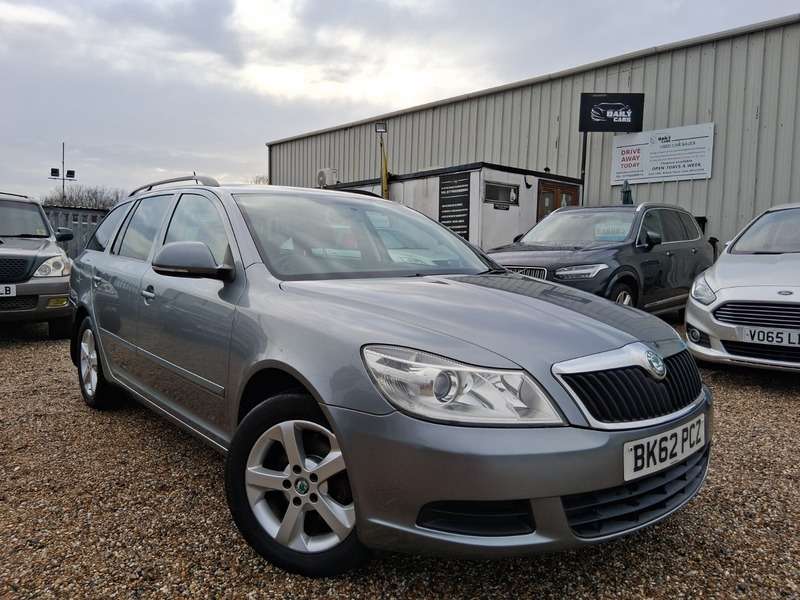 A 2012 SKODA OCTAVIA SE TSI DSG A 2012 SKODA OCTAVIA SE TSI DSG