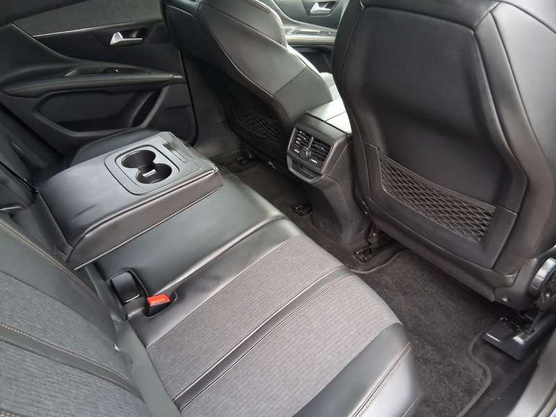 2017 PEUGEOT 3008 2017 PEUGEOT 3008