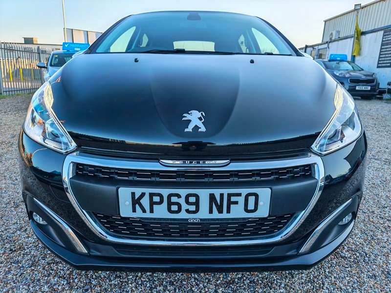 2019 PEUGEOT 208 2019 PEUGEOT 208