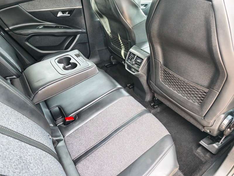 2017 PEUGEOT 3008 2017 PEUGEOT 3008