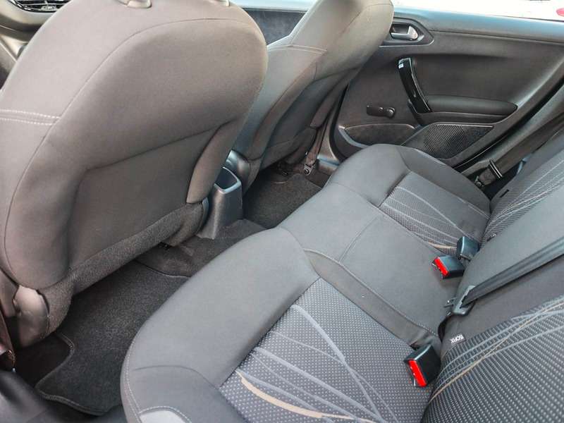 2012 PEUGEOT 208 2012 PEUGEOT 208