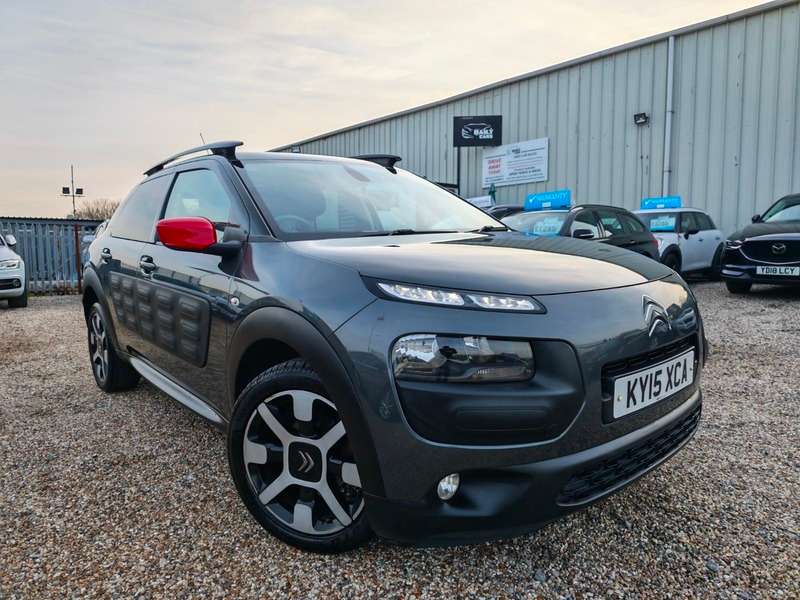 A 2015 CITROEN C4 CACTUS PURETECH FLAIR S/S A 2015 CITROEN C4 CACTUS PURETECH FLAIR S/S