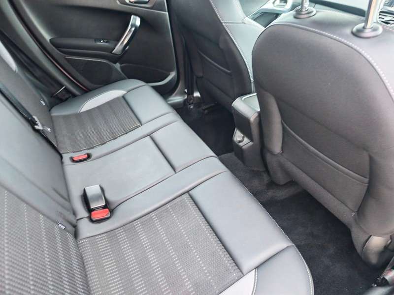 2018 PEUGEOT 2008 2018 PEUGEOT 2008