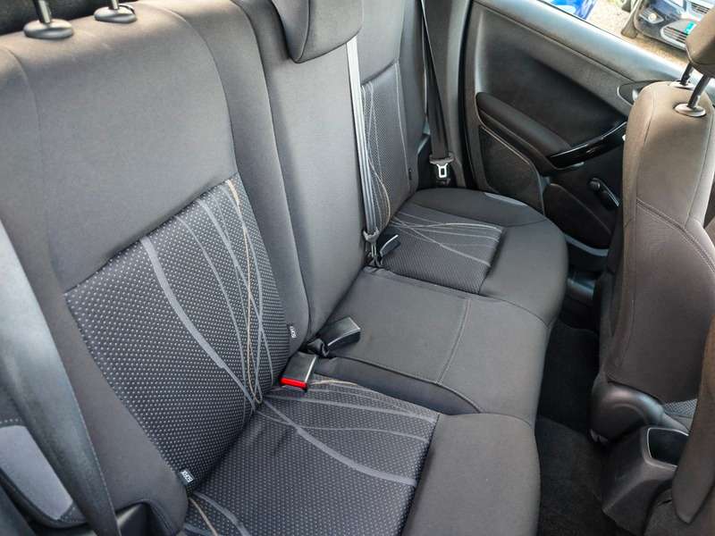 2012 PEUGEOT 208 2012 PEUGEOT 208