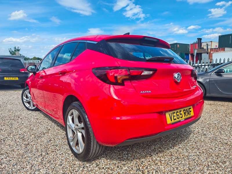 A 2015 VAUXHALL ASTRA SRI NAV A 2015 VAUXHALL ASTRA SRI NAV